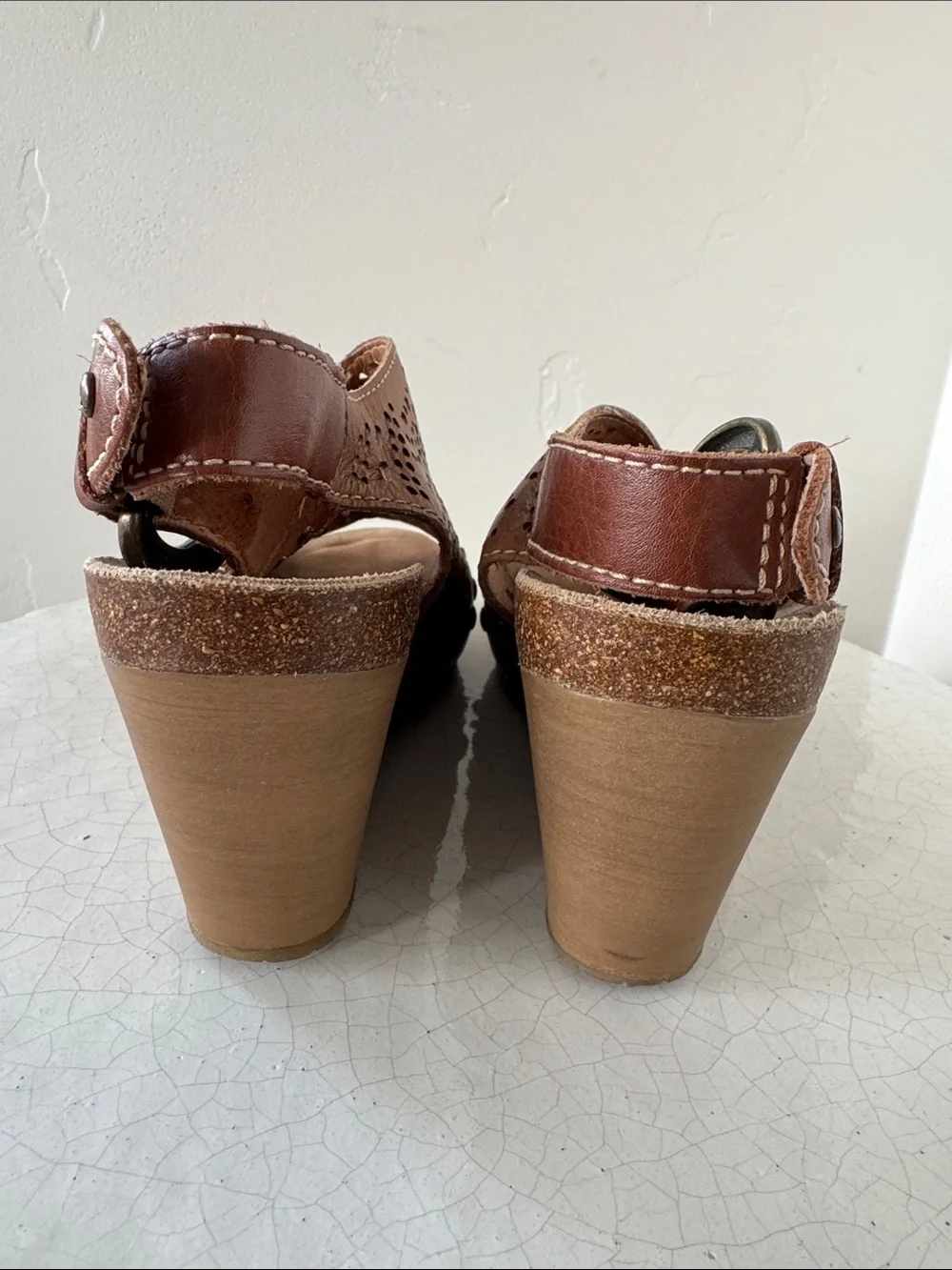 PIKOLINOS Brown Perforated Leather Wedge Sandals Boho Casual Comfortable Size 36
